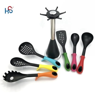 ISO9001 / BSCI certificado TPR mango Silicona utensilios de cocina Accesorios de cocina Conjunto de herramientas