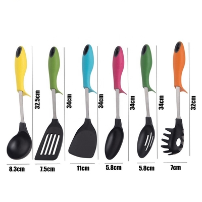 Los utensilios de cocina son materiales sostenibles y de cabeza de nylon para sus artículos básicos de cocina