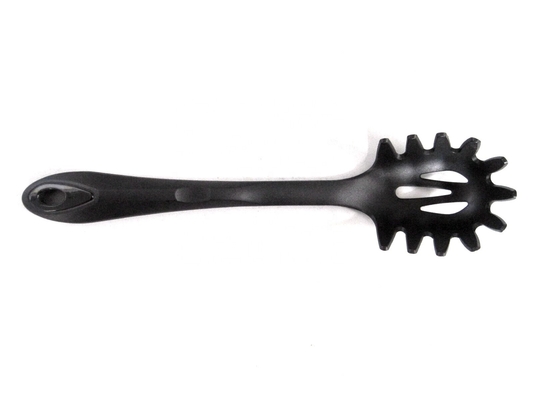 Unico utensilios de mesa utensilios de cocina establece la solución definitiva de selección de espacio de habitación sostenible