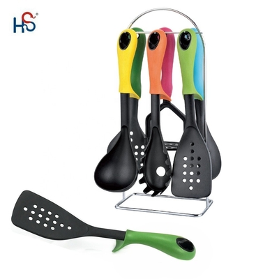 Conjunto de utensilios de cocina antiadherentes y accesorios de cocina Una combinación ganadora