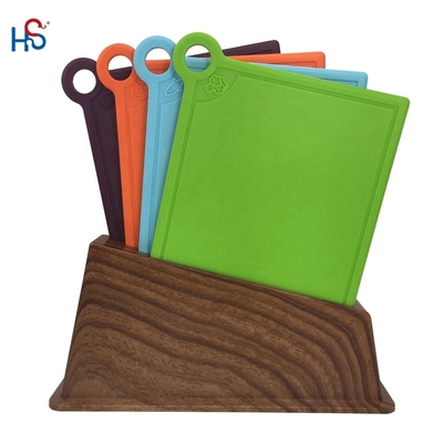 Tablas de corte de plástico sostenibles más bajas para accesorios de cocina ODM o OEM aceptados