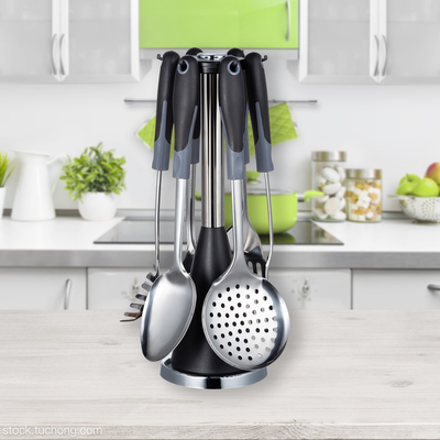 Diseños de cocina compactos Conjunto de utensilios de acero inoxidable con utensilios metálicos incluidos