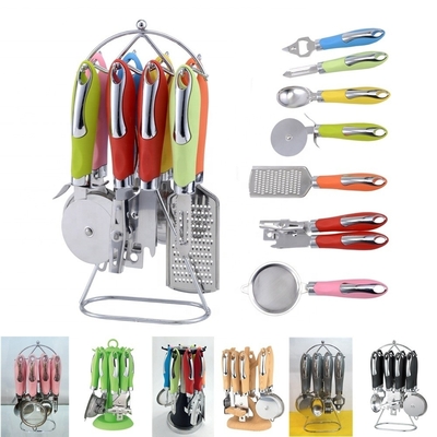 Utiliarios de cocina de acero inoxidable de grado alimenticio con dispositivos de arco iris y herramientas de pizza