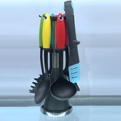 Conjunto de utensilios de cocina Cucharas de cocina de nylon resistentes al calor Turner Skimmer Paste Server