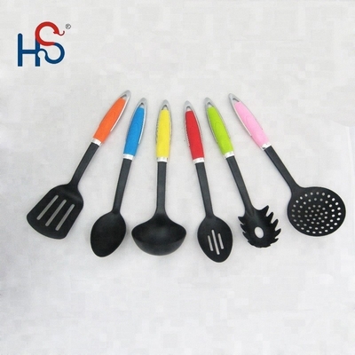 Herramientas de cocina antiadherentes Resistentes al calor hasta 210 ° C Dispositivos únicos para accesorios para el hogar