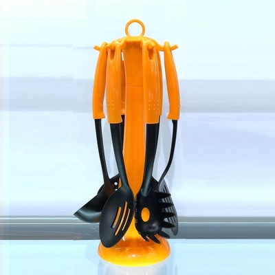Conjunto de utensilios de cocina de nylon resistente a altas temperaturas para productos domésticos