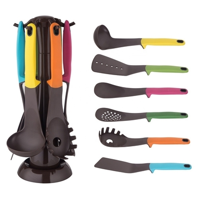 Grado de alimentos Nivel de herramientas de la cocina de nylon Conjunto de utensilios para cocinar no adhesivo Gadgets Ware