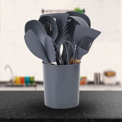 Experimenta la mejor cocina con un conjunto de utensilios de silicona y un mango de madera