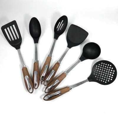 Cucharas de cocina resistentes al calor con tipo y material de plástico PA66