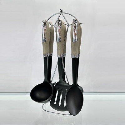 Cucharas de cocina resistentes al calor con tipo y material de plástico PA66
