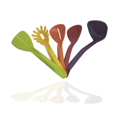 utensilios de cocina no pegajosos y respetuosos con el medio ambiente, imprescindibles para todos los hogares y cocinas