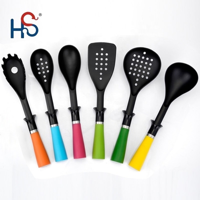 Home Kitchen Set de herramientas de la cocina de nylon Set de utensilios de cocina antiadherentes con certificación ISO9001