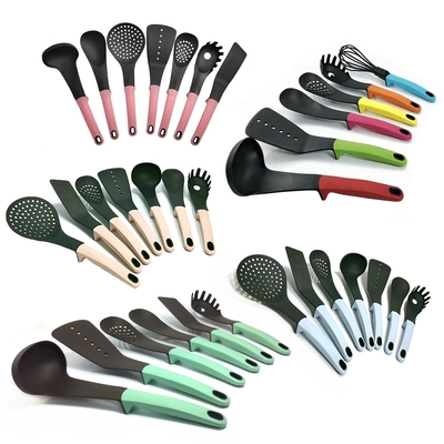 Conjunto de utensilios de cocina no adhesivo con soporte de 7 piezas y resistente al calor hasta 480 ° F