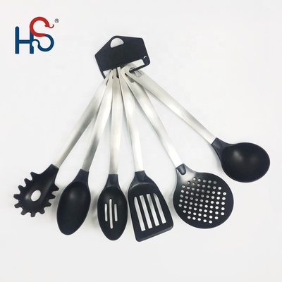Set de utensilios de cocina antiadherentes para una experiencia de cocina sostenible y flexible