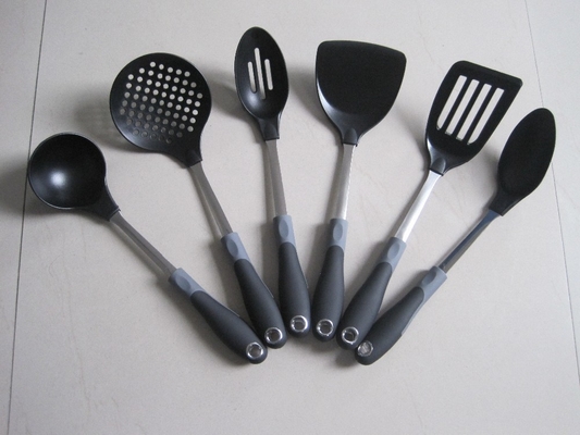 Artigos de cocina flexibles para cualquier color Artigos de cocina y diseño resistentes al calor