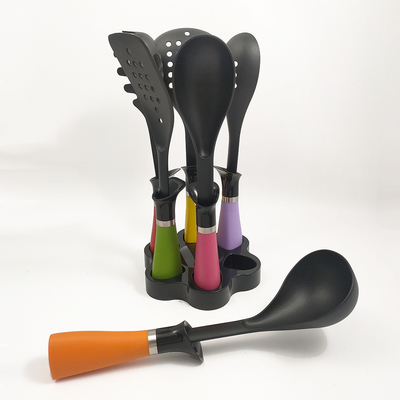 utensilios de cocina antiadherentes con manijas coloridas de nylon66 y logotipo de impresión de seda