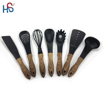 Conjunto de herramientas de utensilios de cocina no adhesivos sostenibles Accesorios de dispositivos de cocina resistentes al calor