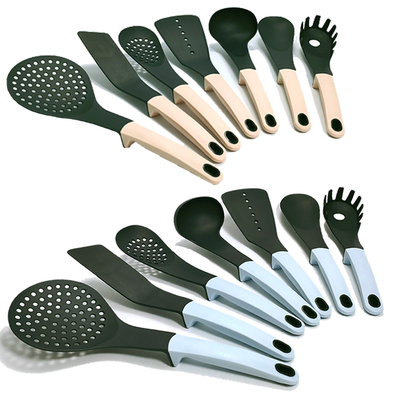 Conjunto de utensilios de cocina de nylon de anidación compacta Conjunto de utensilios de cocina ecológicos