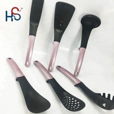 Conjunto de utensilios de cocina de nylon de anidación compacta Conjunto de utensilios de cocina ecológicos para su cocina