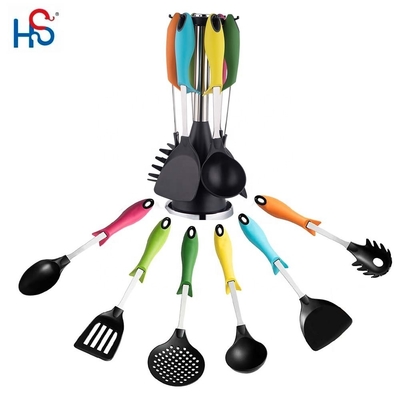Dispositivos de cocina de soporte giratorio sostenible utensilios de cocina de nylon conjunto con rendimiento
